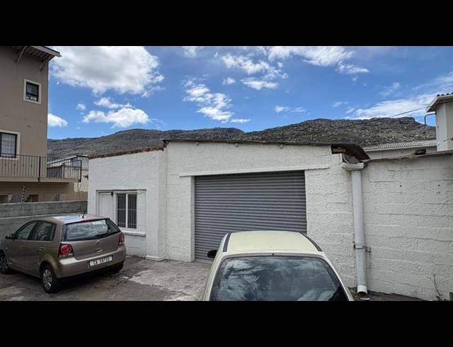 INDUSTRIAL PROPERTY TO RENT IN FISH HOEK